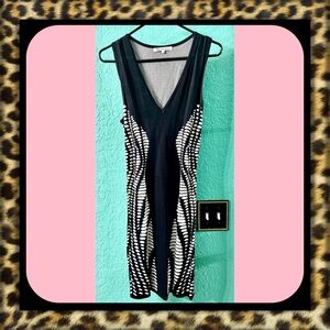 👑✅PRICE FIRM✅ Chic Black and White Patterned Body Con Mini Dress